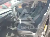 2025 Tesla Model 3 фото
