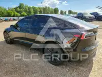 2025 Tesla Model 3 фото