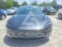 2025 Tesla Model 3 фото