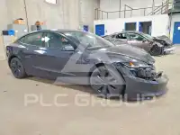 2025 Tesla Model 3 фото