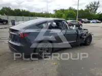 2025 Tesla Model 3 фото