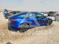 2025 Tesla Model 3 фото