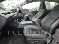 2025 Tesla Model 3 фото