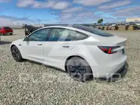 2025 Tesla Model 3 фото