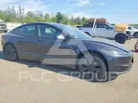 2025 Tesla Model 3 фото