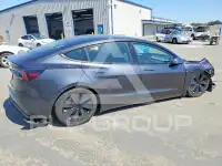 2025 Tesla Model 3 photo