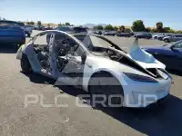 2025 Tesla Model 3 фото