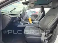 2025 Tesla Model 3 фото