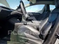 2025 Tesla Model 3 фото