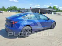 2025 Tesla Model 3 фото