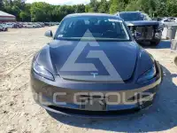 2025 Tesla Model 3 фото