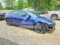 2025 Tesla Model 3 фото