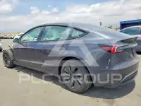 2025 Tesla Model 3 фото