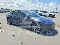 2025 Tesla Model 3 photo
