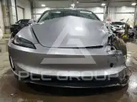 2025 Tesla Model 3 фото