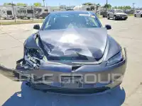 2025 Tesla Model 3 фото