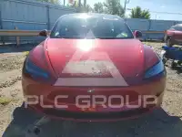 2025 Tesla Model 3 фото