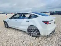 2025 Tesla Model 3 фото