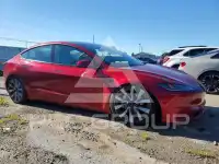 2025 Tesla Model 3 фото