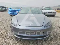 2025 Tesla Model 3 photo