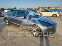 2025 Tesla Model 3 фото