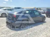 2025 Tesla Model 3 фото