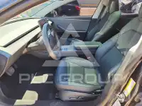 2025 Tesla Model 3 фото