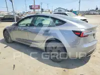 2025 Tesla Model 3 фото