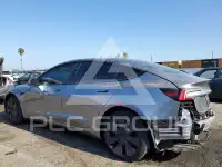2025 Tesla Model 3 фото
