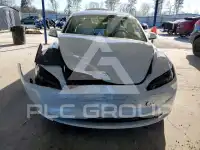 2025 Tesla Model 3 фото