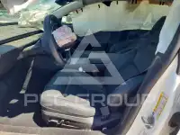 2025 Tesla Model 3 фото
