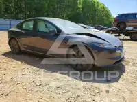 2025 Tesla Model 3 фото