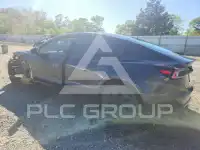 2025 Tesla Model 3 фото