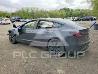 2025 Tesla Model 3 фото