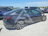 2025 Tesla Model 3 фото