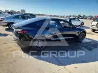 2025 Tesla Model 3 фото