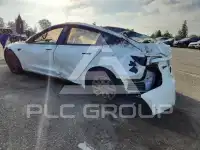 2025 Tesla Model 3 фото