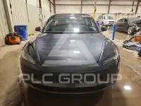 2025 Tesla Model 3 фото