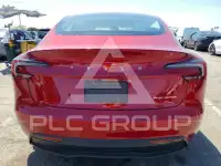 2025 Tesla Model 3 фото