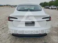 2025 Tesla Model 3 фото