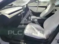 2025 Tesla Model 3 фото