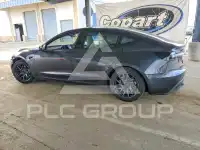 2025 Tesla Model 3 фото