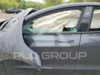 2025 Tesla Model 3 фото