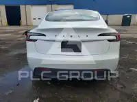 2025 Tesla Model 3 фото