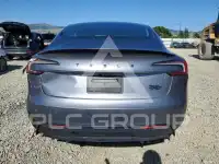 2025 Tesla Model 3 фото