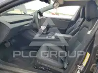 2025 Tesla Model 3 фото