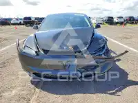 2025 Tesla Model 3 photo