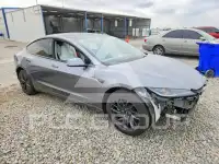 2025 Tesla Model 3 фото