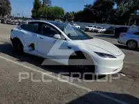 2025 Tesla Model 3 фото