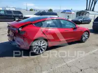 2025 Tesla Model 3 фото